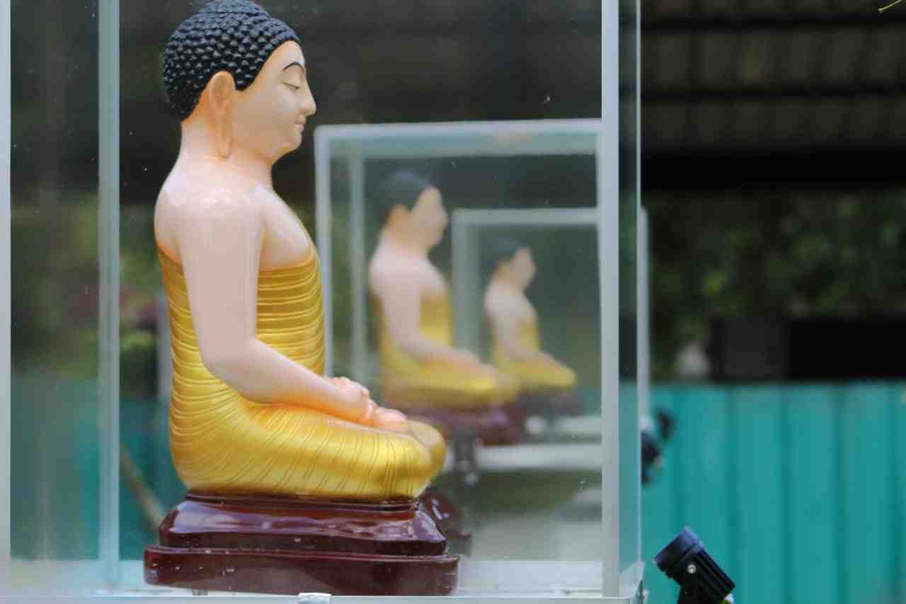 Lord buddha statues